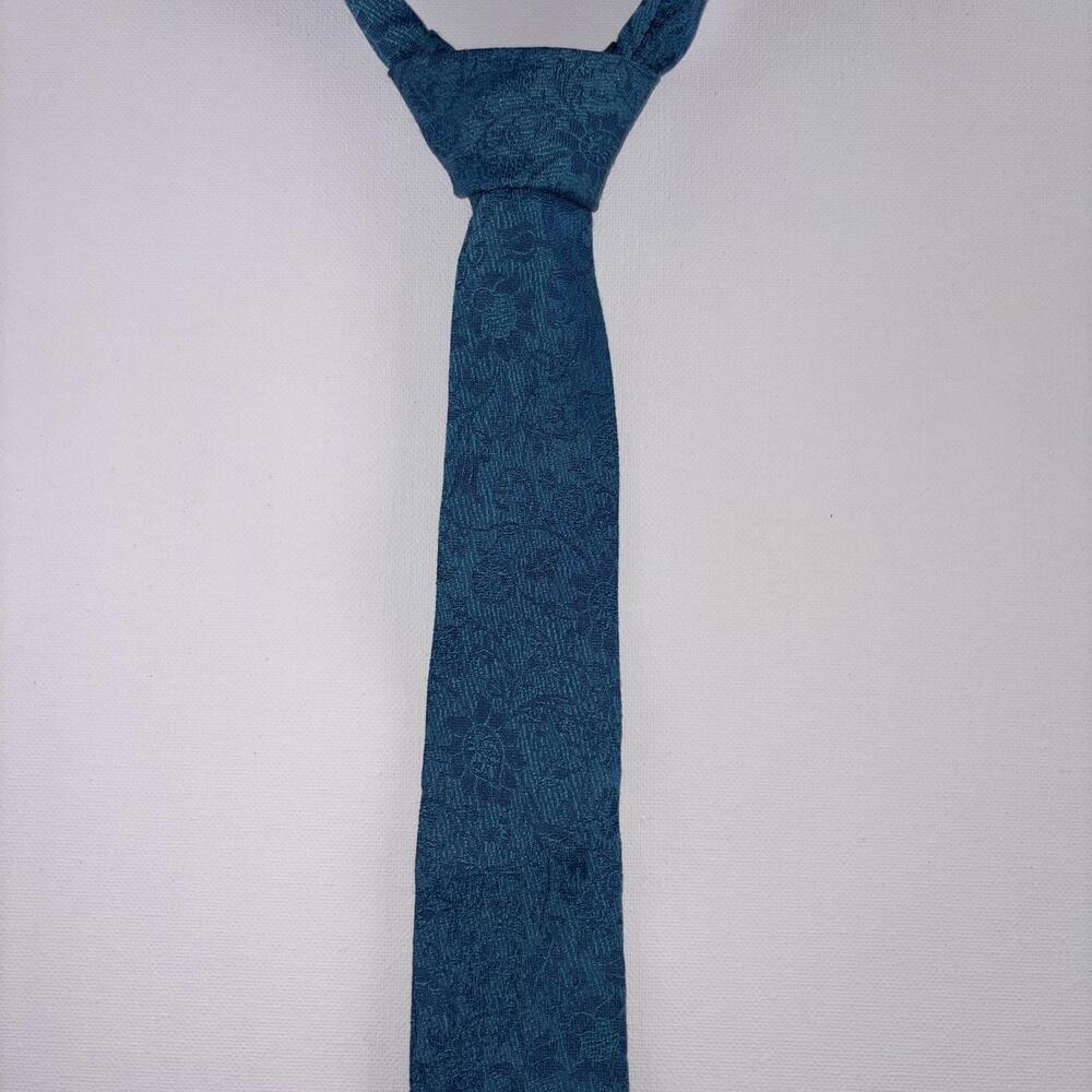 Blue Patterned Silk Tie Essential Subtle Business Sophisticated Contemporary